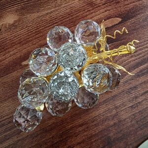 Vintage Swarovski Crystal 15 Grape Cluster Figurine Gold Stems Retired Excellent